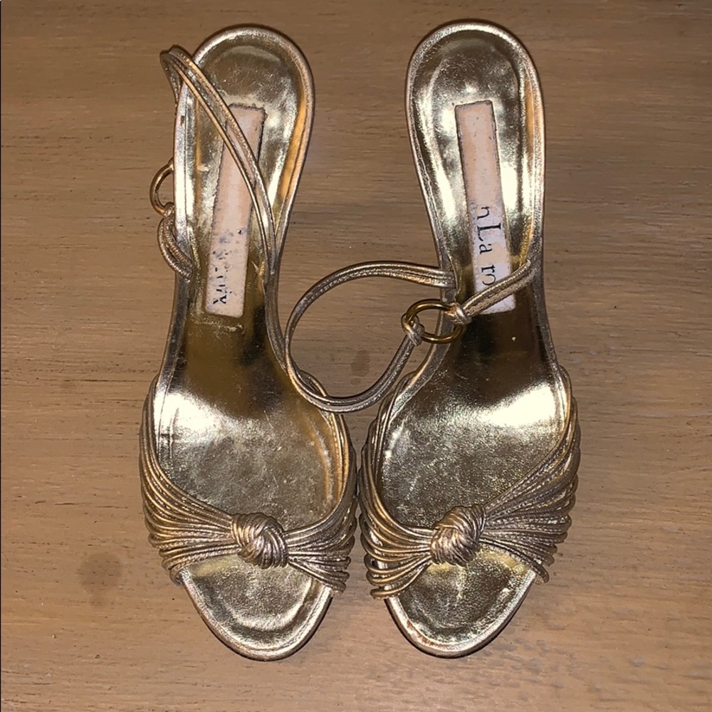 CHRISTIAN LACROIX SLINKY GOLD HEELS SIZE 6 (36)